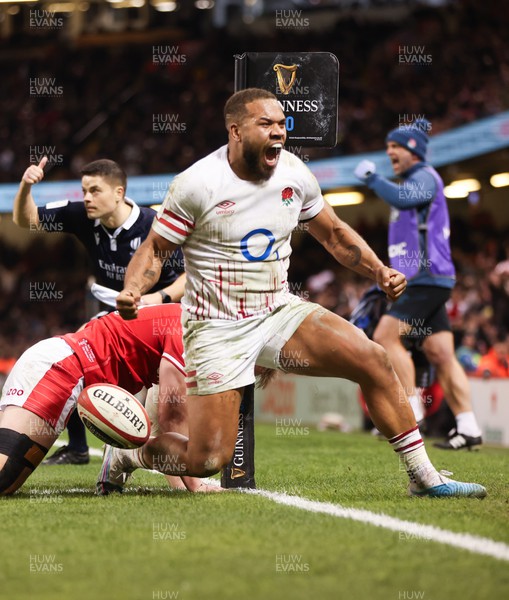250223 - Wales v England, Guinness Six Nations 2023 - Ollie Lawrence of England  celebrates after scoring try
