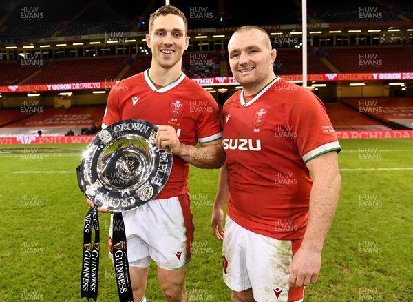 270221 - Wales v England - Guinness Six Nations - Ken Owens and George North of Wales celebrate with the triple crown