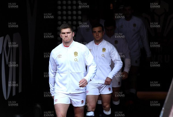 270221 - Wales v England - Guinness Six Nations - Owen Farrell of England runs out