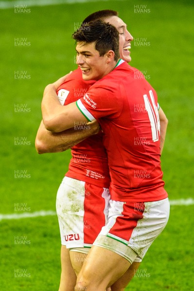270221 - Wales v England - Guinness Six Nations - Josh Adams of Wales celebrate this try with Louis Rees-Zammit of Wales 