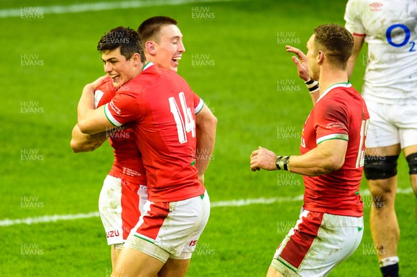 270221 - Wales v England - Guinness Six Nations - Josh Adams of Wales celebrate this try with Louis Rees-Zammit of Wales 