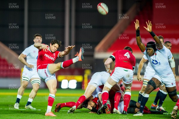 281120 - Wales v England - Autumn Nations Cup 2020 - Lloyd Williams of Wales clears the ball
