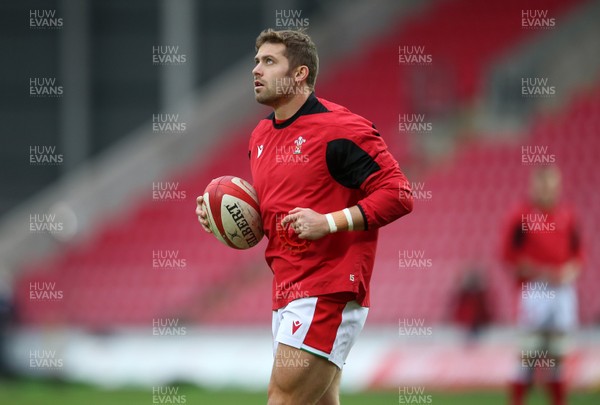 281120 - Wales v England - Autumn Nations Cup 2020 - Leigh Halfpenny of Wales during the warm up