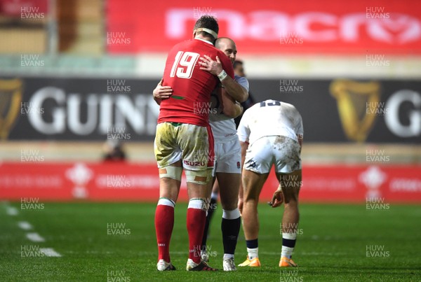 281120 - Wales v England - Autumn Nations Cup - Will Rowlands of Wales and Dan Robson of England at the end of the game