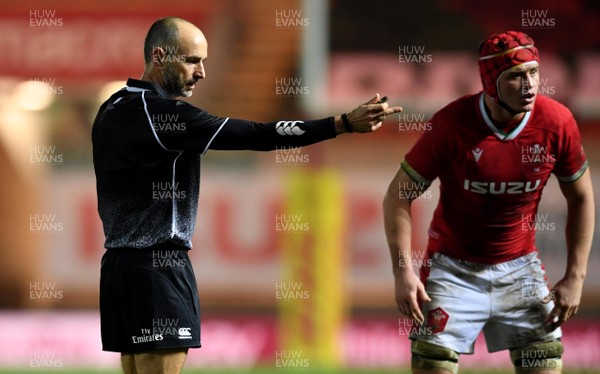 281120 - Wales v England - Autumn Nations Cup - Referee Romain Poite