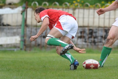 26.04.09 - Under 18 Six Nations Rugby -  Wales  England -  Wales' Dale Ford scores a try 