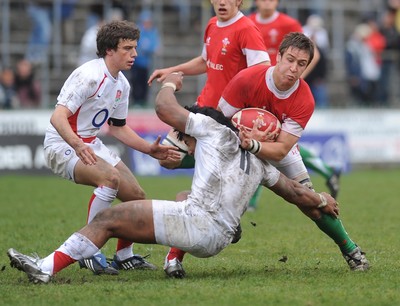 26.04.09 - Under 18 Six Nations Rugby -  Wales  England -  Wales' Ben Thomas tries to get through 