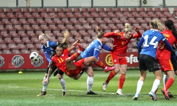 060320 - Wales v Estonia - Women's International Friendly - Natasha Harding of Wales tries a shot on goal