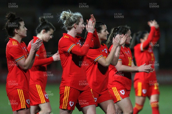 060320 - Wales v Estonia - Women's International Friendly - Wales players applaud fans at the end of the game