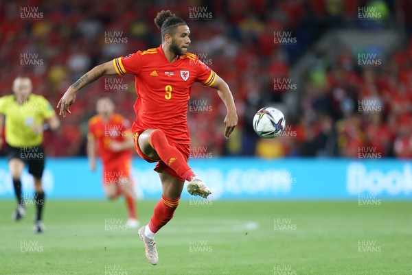 080921 - Wales v Estonia, World Cup 2022 Qualifying - Tyler Roberts of Wales controls the ball