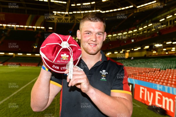 011015 - Wales v Fiji - Rugby World Cup 2015 -Dan Lydiate with his 50th cap