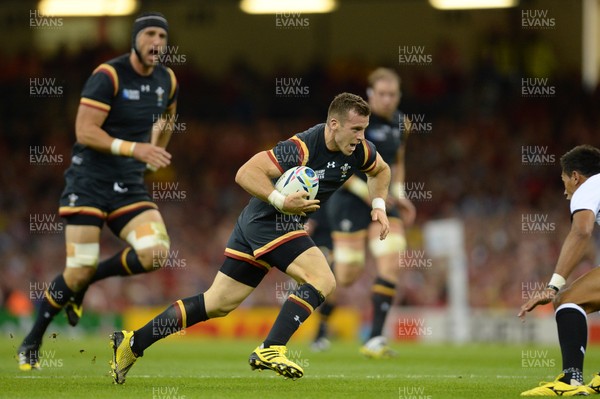 011015 - Wales v Fiji - Rugby World Cup 2015 -Gareth Davies of Wales