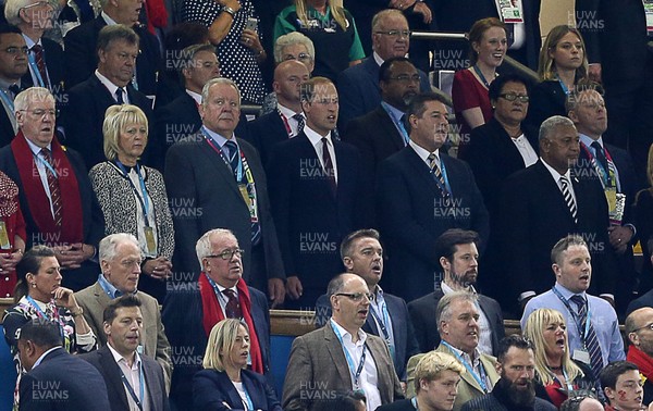 011015 - Wales v Fiji - Rugby World Cup - Prince Williams sings the national anthem