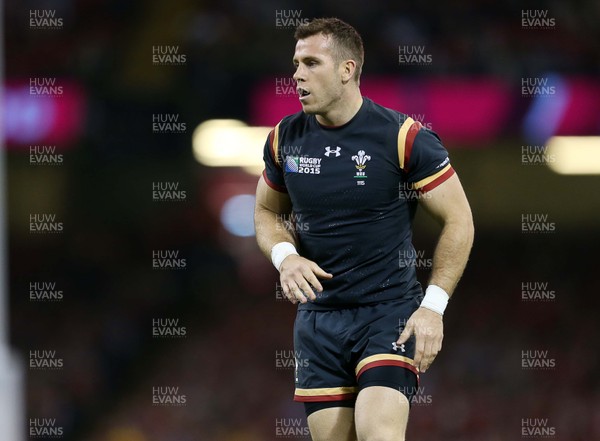 011015 - Wales v Fiji - Rugby World Cup - Gareth Davies of Wales