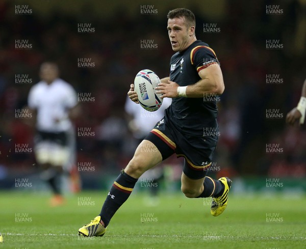 011015 - Wales v Fiji - Rugby World Cup - Gareth Davies of Wales