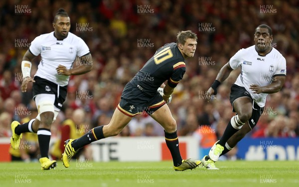 011015 - Wales v Fiji - Rugby World Cup - Dan Biggar of Wales