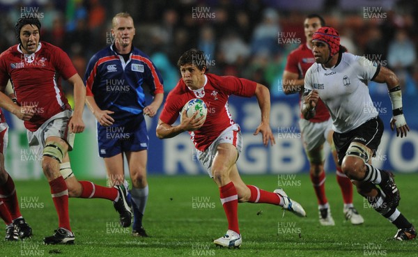 02.10.11 - Wales v Fiji - Rugby World Cup 2011 - Lloyd Williams of Wales gets into space. 