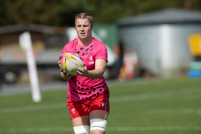 060925 - Wales v Fiji, Women’s Rugby World Cup - Kate Williams of Wales during warm up