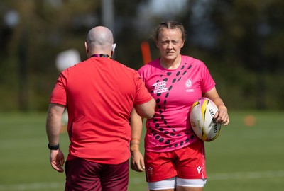 060925 - Wales v Fiji, Women’s Rugby World Cup - Lleucu George of Wales during warm up