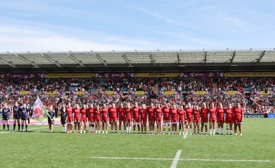 060925 - Wales v Fiji, Women’s Rugby World Cup - The Wales team line up for the anthem