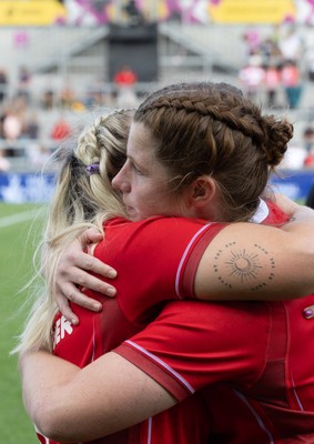 060925 - Wales v Fiji, Women’s Rugby World Cup - Wales co-captains Kate Williams and Alex Callender at the end of the match