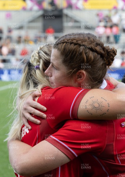 060925 - Wales v Fiji, Women’s Rugby World Cup - Wales co-captains Kate Williams and Alex Callender at the end of the match