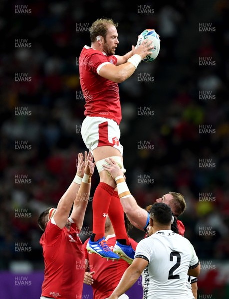091019 - Wales v Fiji - Rugby World Cup - Alun Wyn Jones of Wales