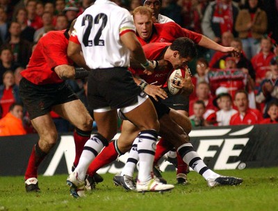 9-11-02. Wales v Fiji.  Wales' Sonny Parker drives over to score.  Picture: James Davies/