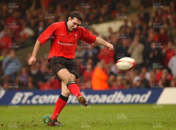 09.11.02  Wales v Fiji  Wales Stephen Jones kicks another goal   