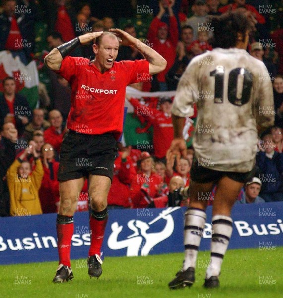 9-11-02. Wales v Fiji.  Wales' Gareth Thomas celebrates as Nicky Little looks on.  Picture: James Davies/