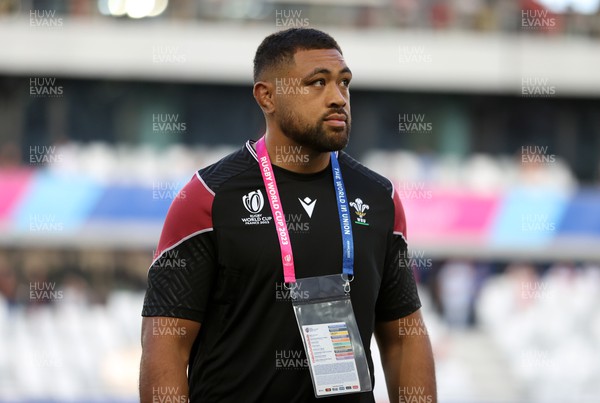 100923 - Wales v Fiji - Rugby World Cup 2023 - Pool C - Taulupe Faletau of Wales arrives at the stadium