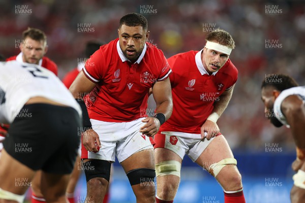 100923 - Wales v Fiji - Rugby World Cup 2023 - Pool C - Taulupe Faletau and Aaron Wainwright of Wales 