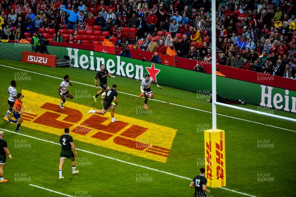 141121 - Wales v Filji - Autumn Nations Series -  Waisea Nayacalevu of Fiji crosses the line to score the first try of the match