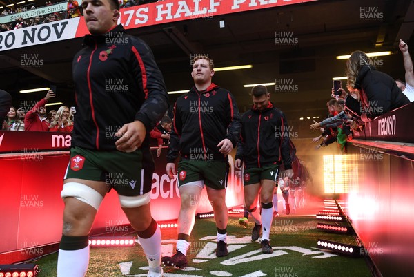 141121 - Wales v Fiji - Autumn Nations Series - Taine Basham and Rhys Carre of Wales runs out of the tunnel