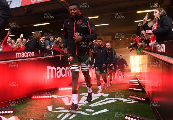 141121 - Wales v Fiji - Autumn Nations Series - Christ Tshiunza of Wales runs out of the tunnel