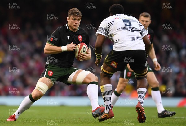 141121 - Wales v Fiji - Autumn Nations Series - Will Rowlands of Wales takes on Temo Mayanavanua of Fiji
