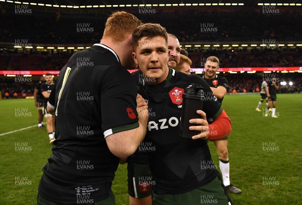141121 - Wales v Fiji - Autumn Nations Series - Rhys Carre and Callum Sheedy of Wales at the end of the game