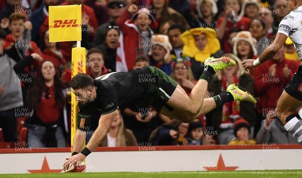 141121 - Wales v Fiji - Autumn Nations Series - Alex Cuthbert of Wales scores try