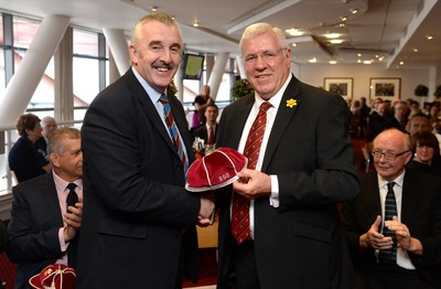 151114 - Wales v Fiji - Dove Men Series -Geraint Bowen receives a WRU president cap from WRU President Dennis Gethin