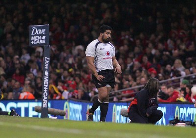 151114 - Wales v Fiji - Dove Men+Care Series - Campases Ma'afu of Fiji is sent off for two yellow cards