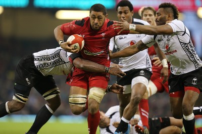 151114 -  Wales v Fiji, Dove Men Series 2014, Cardiff - Taulupe Faletau of Wales charges through the Fijian defence