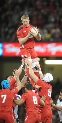 151114 - Wales v Fiji - Dove Men Series -Bradley Davies of Wales wins line out ball(c) Huw Evans Agency