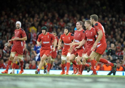 151114 - Wales v Fiji - Dove Men Series -Wales Defensive Line(c) Huw Evans Agency