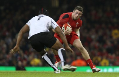 151114 - Wales v Fiji - Dove Men Series -Alex Cuthbert of Wales runs straight into Akapusi Qera of Fiji  (c) Huw Evans Picture Agency