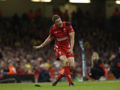 151114 - Wales v Fiji - Dove Men Series -Rhys Priestland of Wales kicks at goal (c) Huw Evans Picture Agency