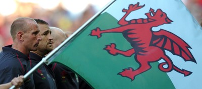 29.09.07 - Wales v Fiji - Rugby World Cup 2007 - Wales Captain, Gareth Thomas lines up for the National Anthems  