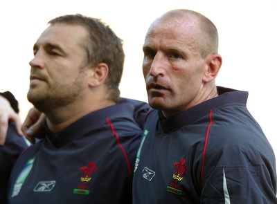 29.09.07 - Wales v Fiji - Rugby World Cup 2007 - Wales Captain, Gareth Thomas lines up for the National Anthems  