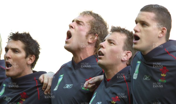 29.09.07 - Wales v Fiji - Rugby World Cup 2007 - Wales' Alun Wyn Jones lines up for the National Anthems  