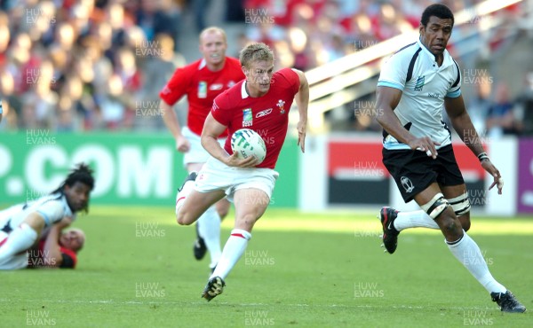 29.09.07 - Wales v Fiji - Rugby World Cup 2007 - Wales' Dwayne Peel 