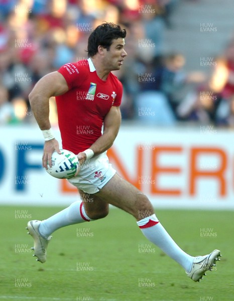 29.09.07 - Wales v Fiji - Rugby World Cup 2007 - Wales' Mike Phillips 